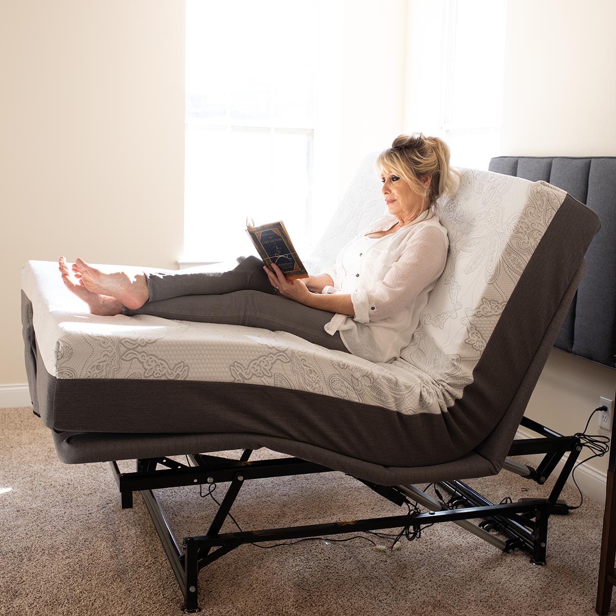 flexabed hi low adjustable bed has 3 motors and is fully electric